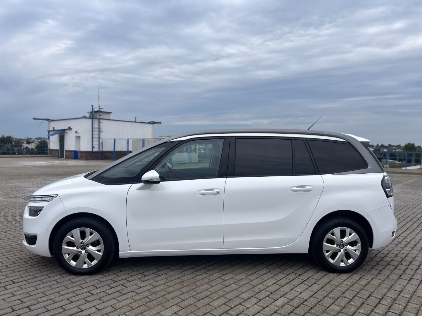 Citroen C4 Picasso фото 2