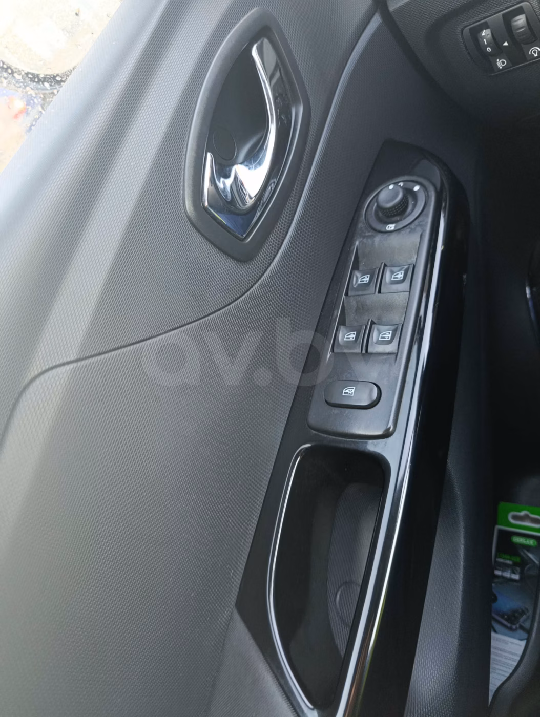 Renault Captur фото 14