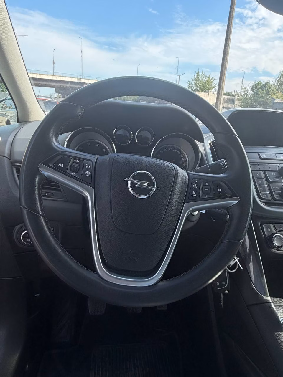 Opel Zafira фото 15
