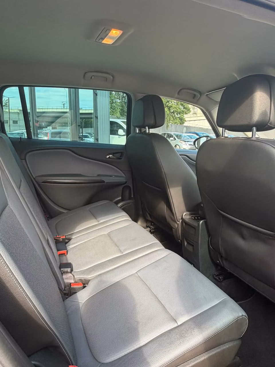 Opel Zafira фото 12