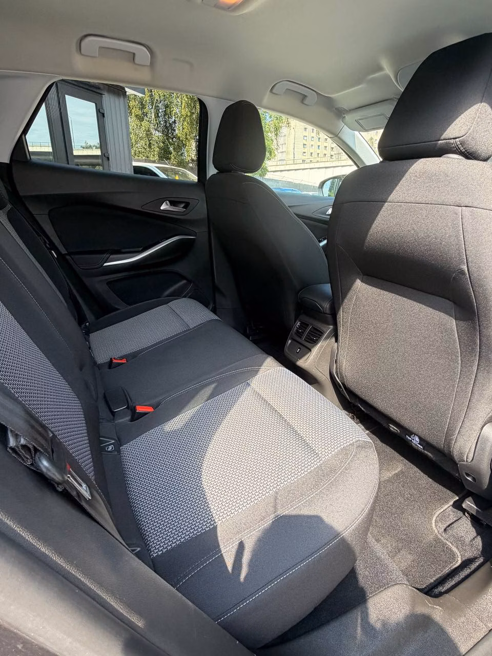 Opel Grandland X фото 12