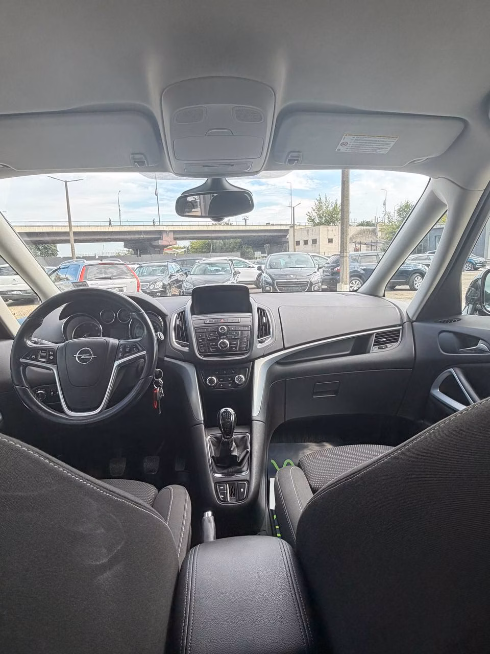 Opel Zafira фото 9