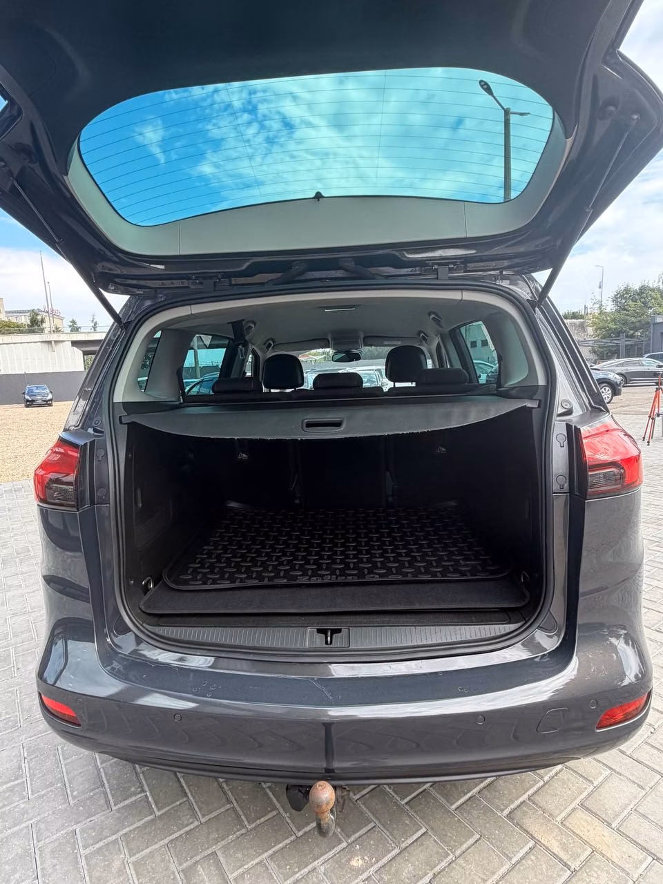 Opel Zafira фото 16