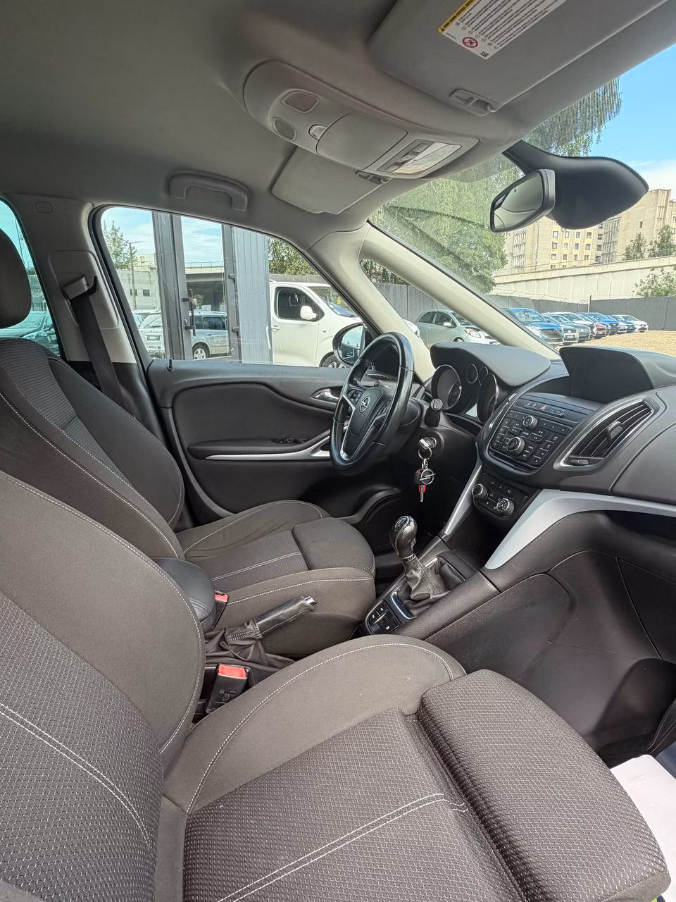Opel Zafira фото 13