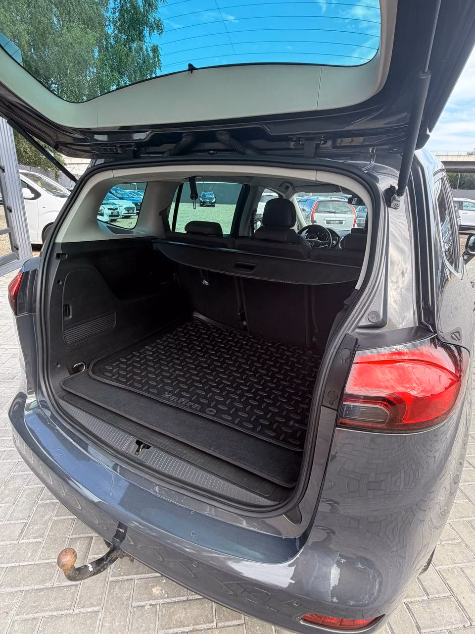 Opel Zafira фото 17