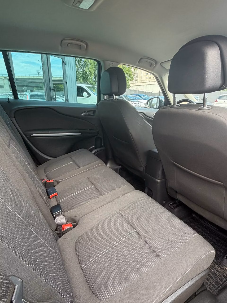 Opel Zafira фото 12