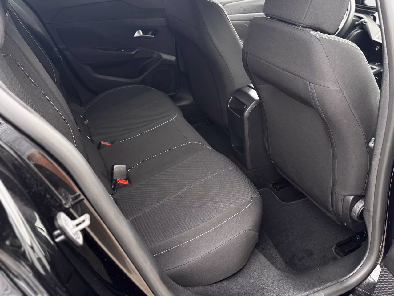 Peugeot 308 фото 14
