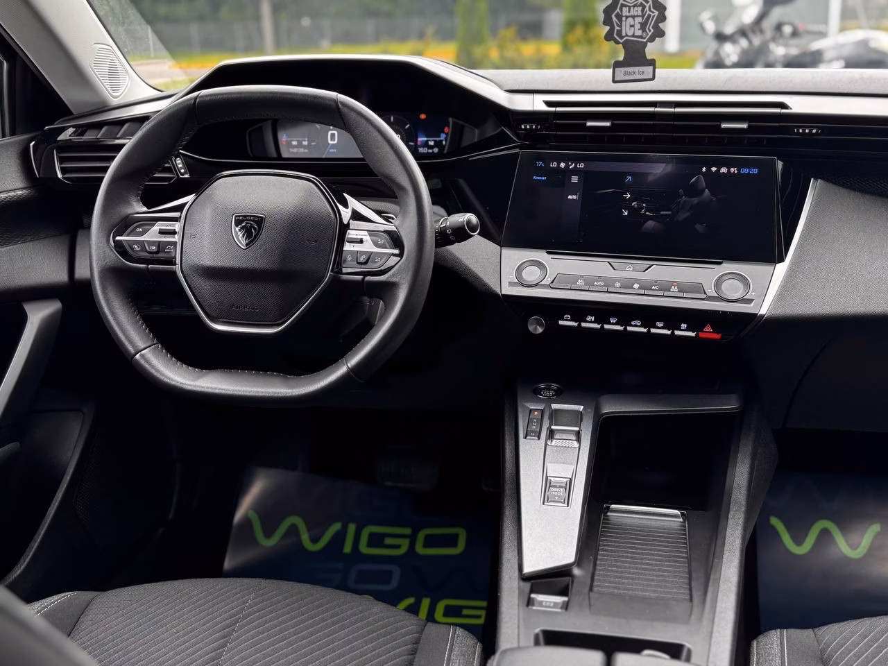 Peugeot 308 фото 9