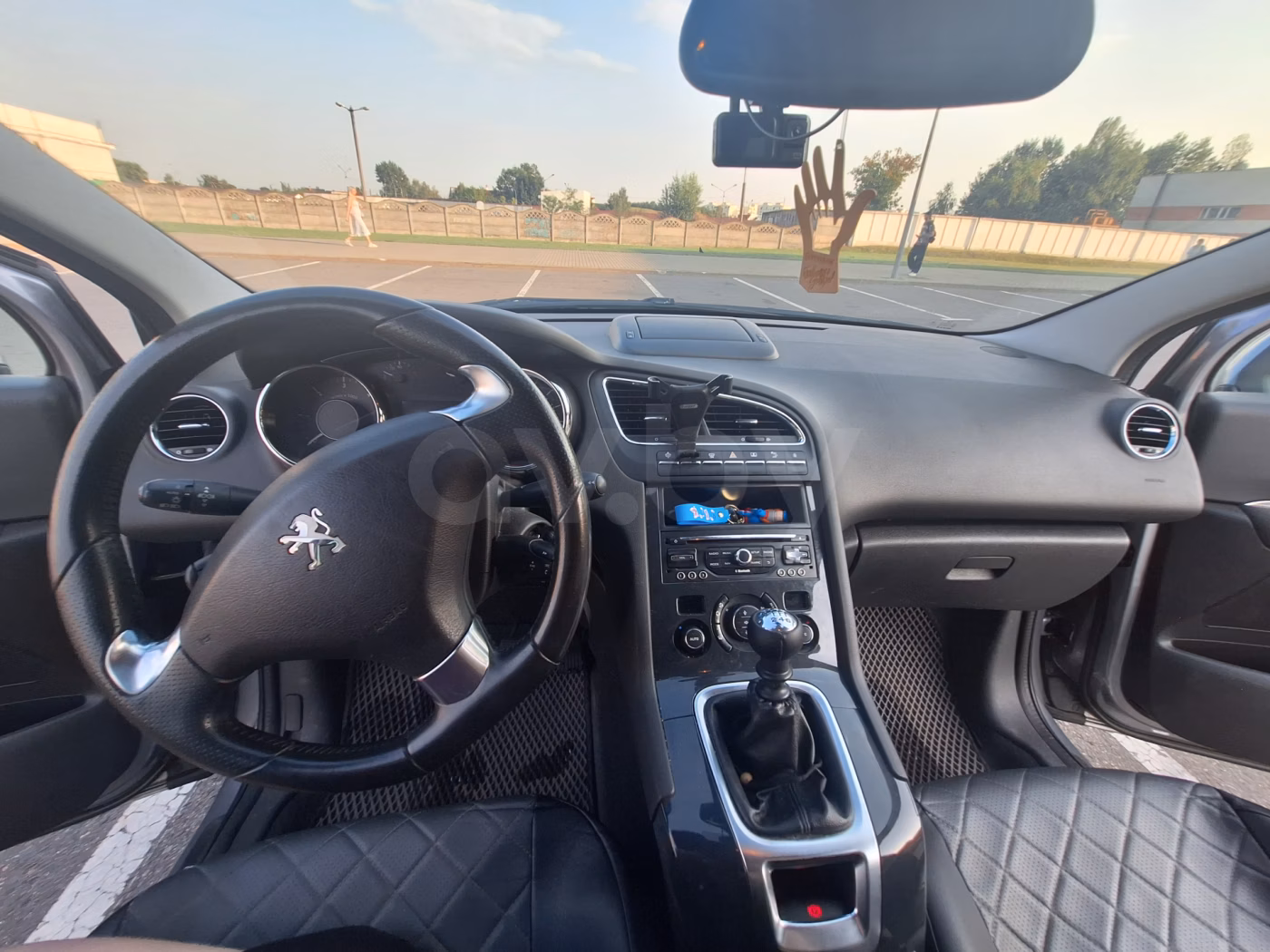 Peugeot 5008 фото 7