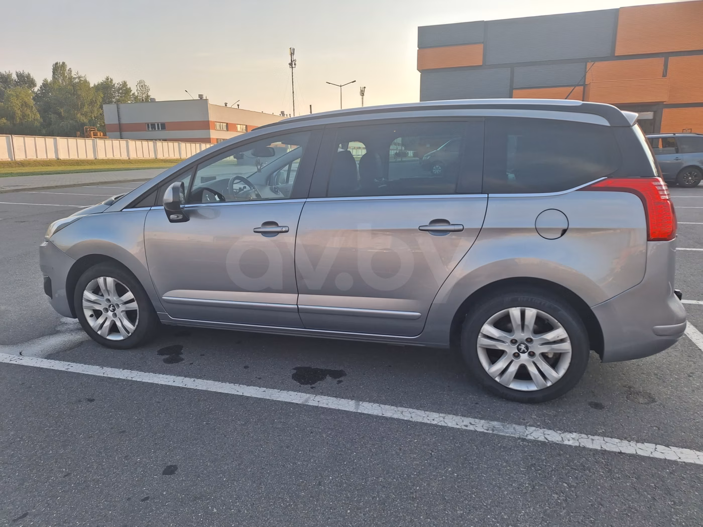 Peugeot 5008 фото 4