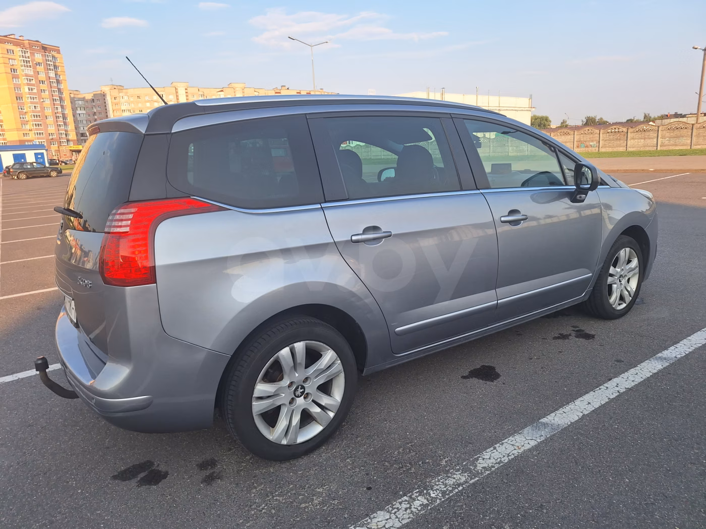 Peugeot 5008 фото 3