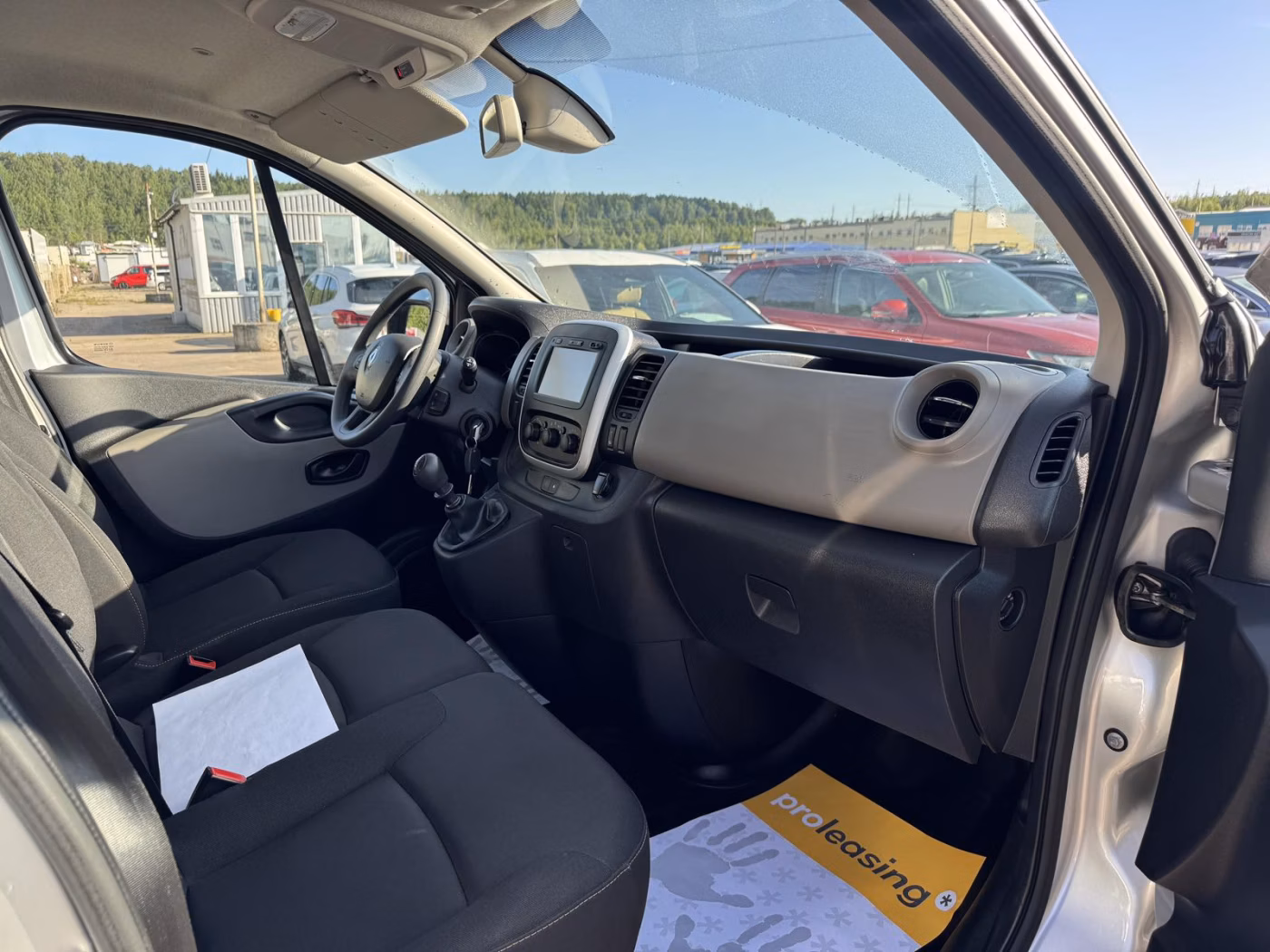 Renault Trafic фото 13