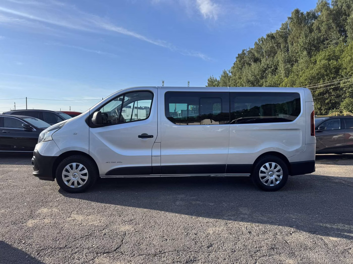 Renault Trafic фото 8