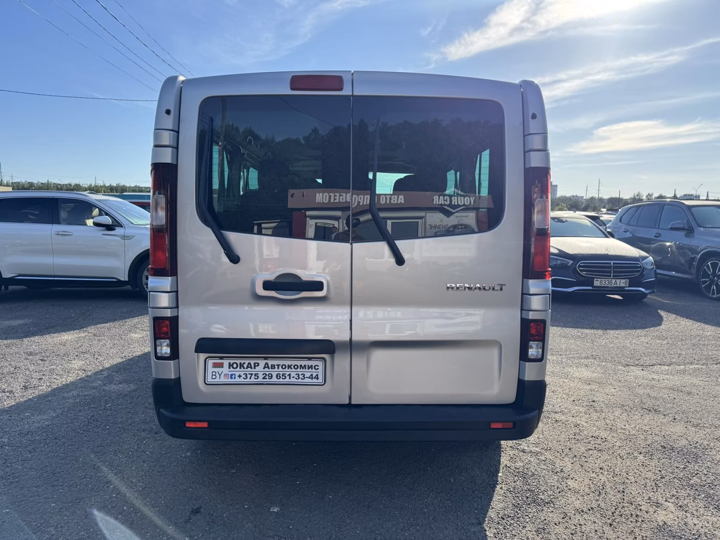 Renault Trafic фото 6