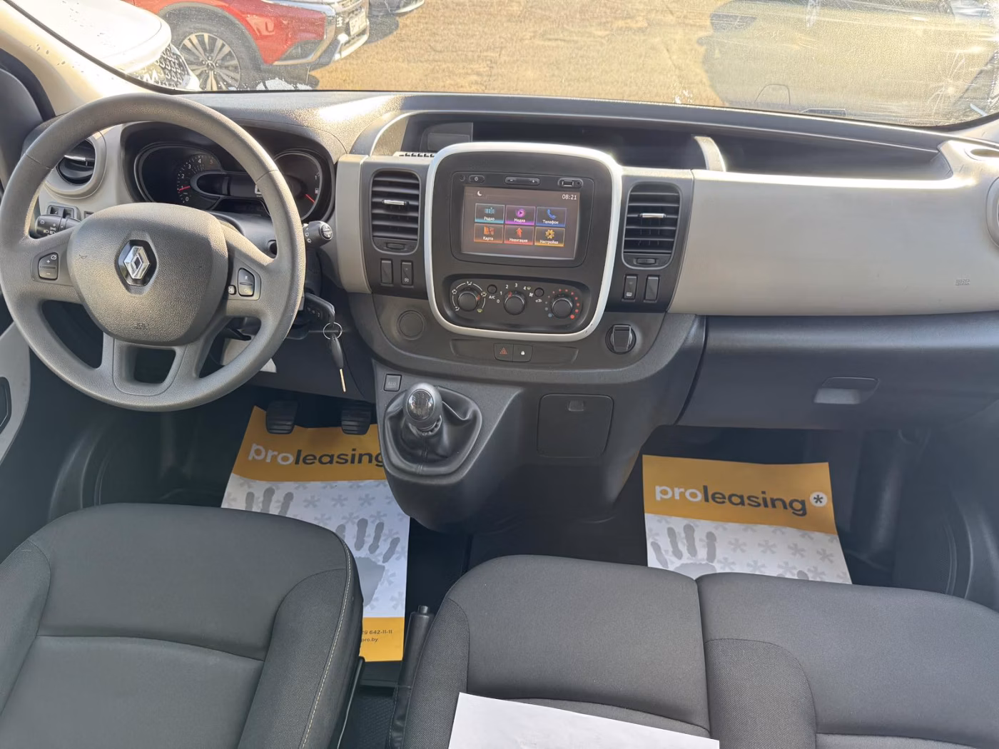 Renault Trafic фото 14