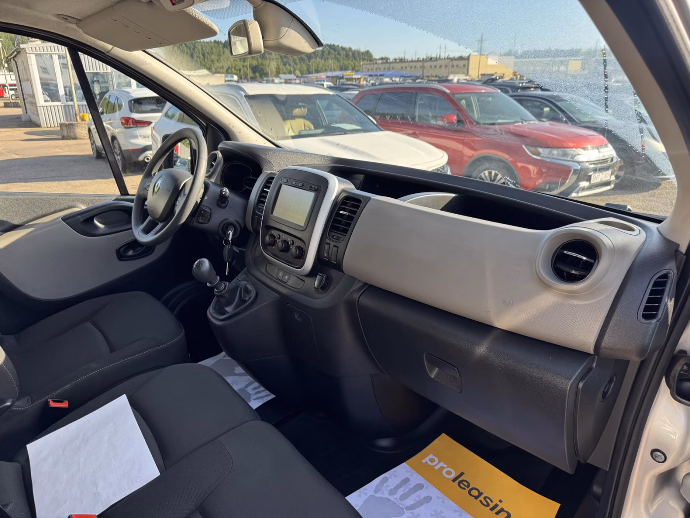 Renault Trafic фото 12
