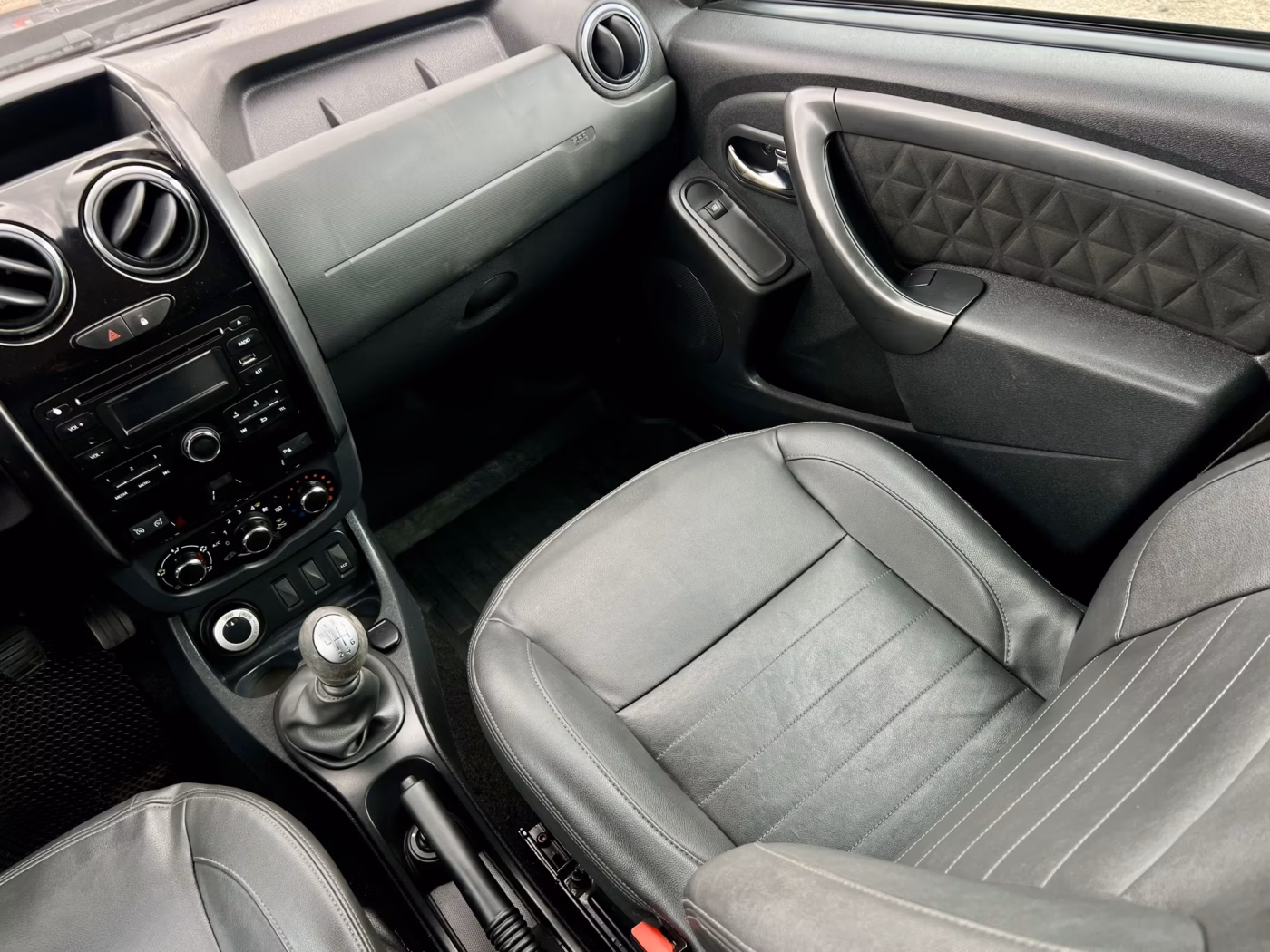 Renault Duster фото 16