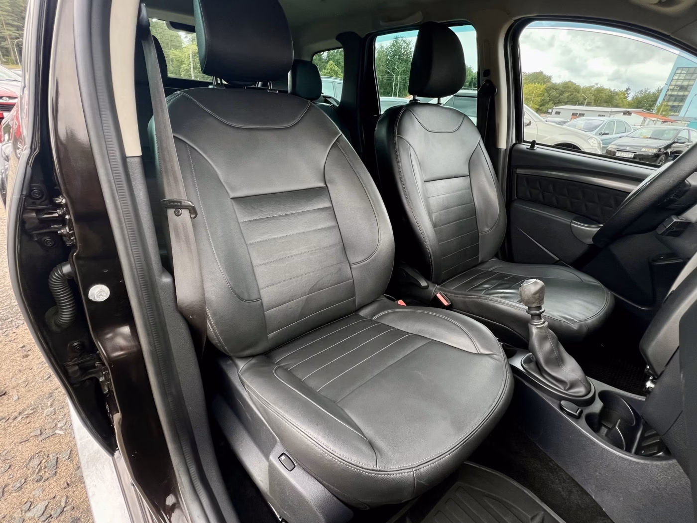 Renault Duster фото 18