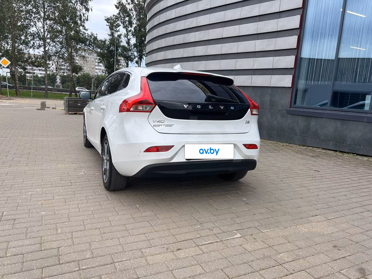 Volvo V40 фото 7