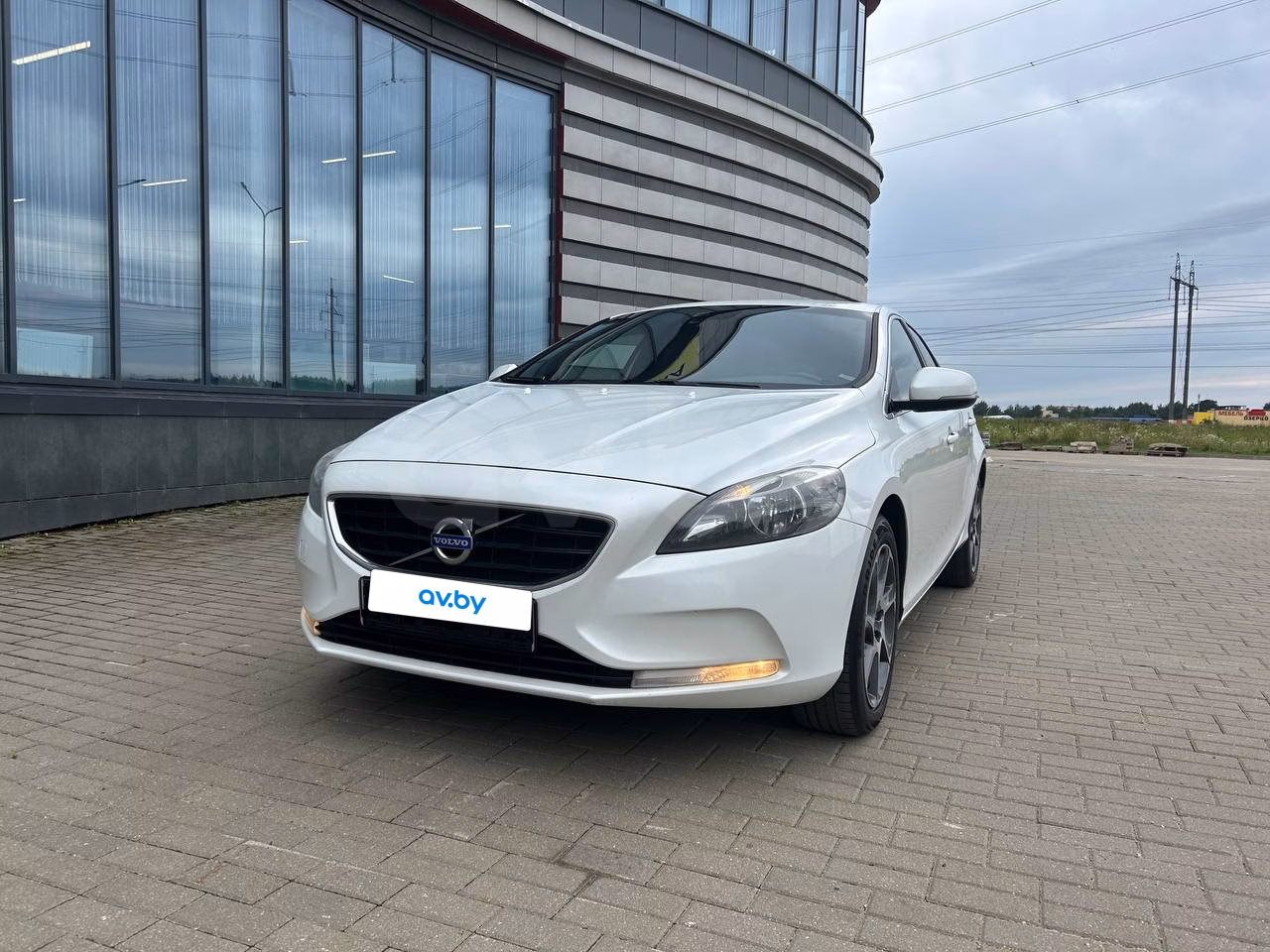 Volvo V40 фото 4