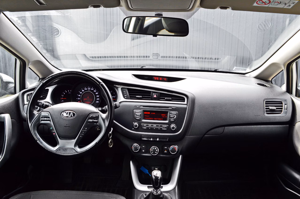 Kia Cee'd фото 13