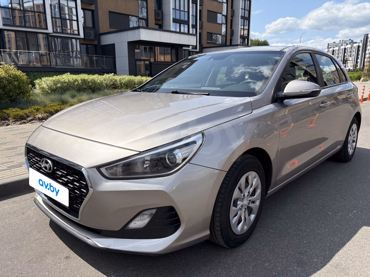 Hyundai i30 фото 2