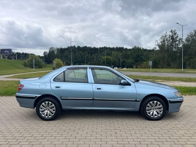 Peugeot 406 фото 4