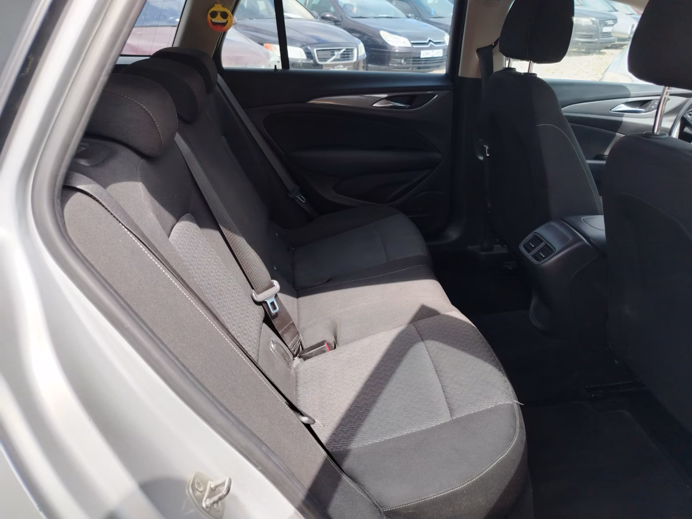 Opel Insignia фото 9