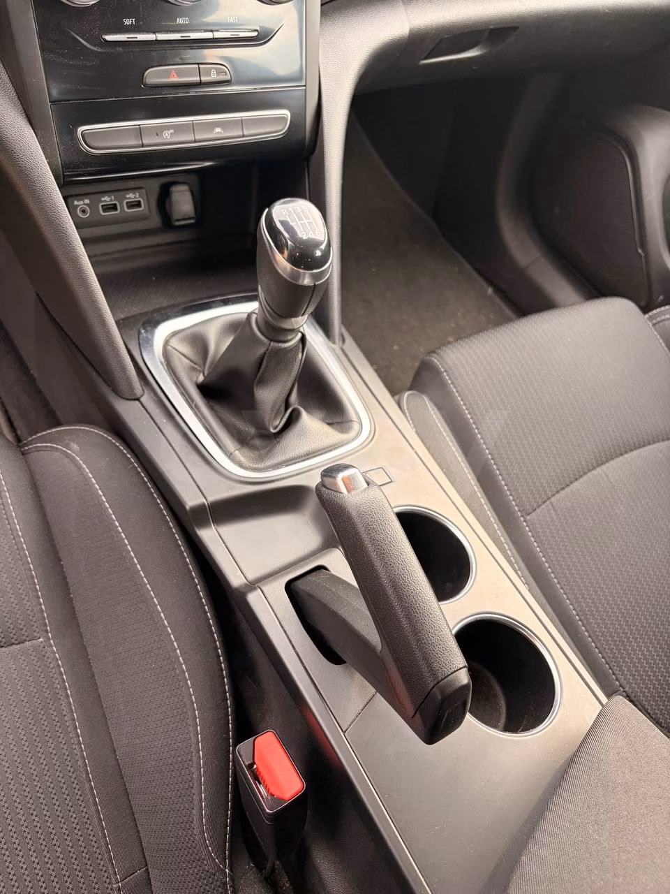 Renault Megane фото 10