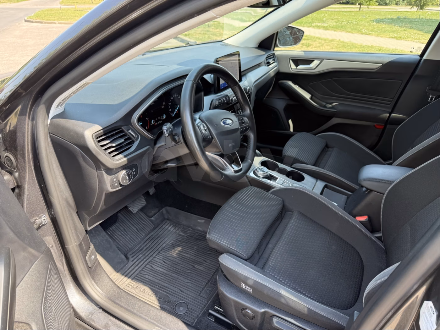 Ford Focus фото 12