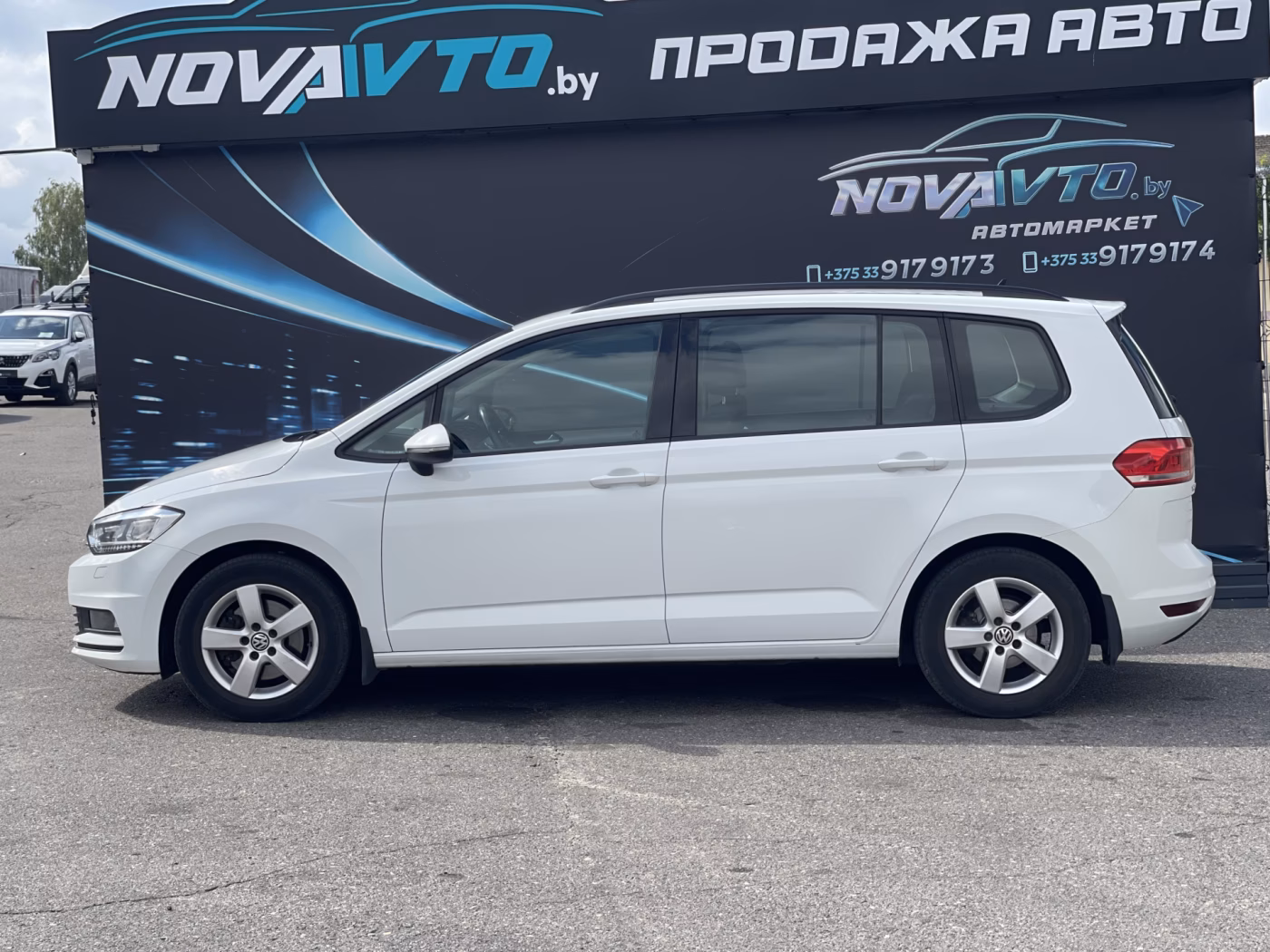 Volkswagen Touran фото 8