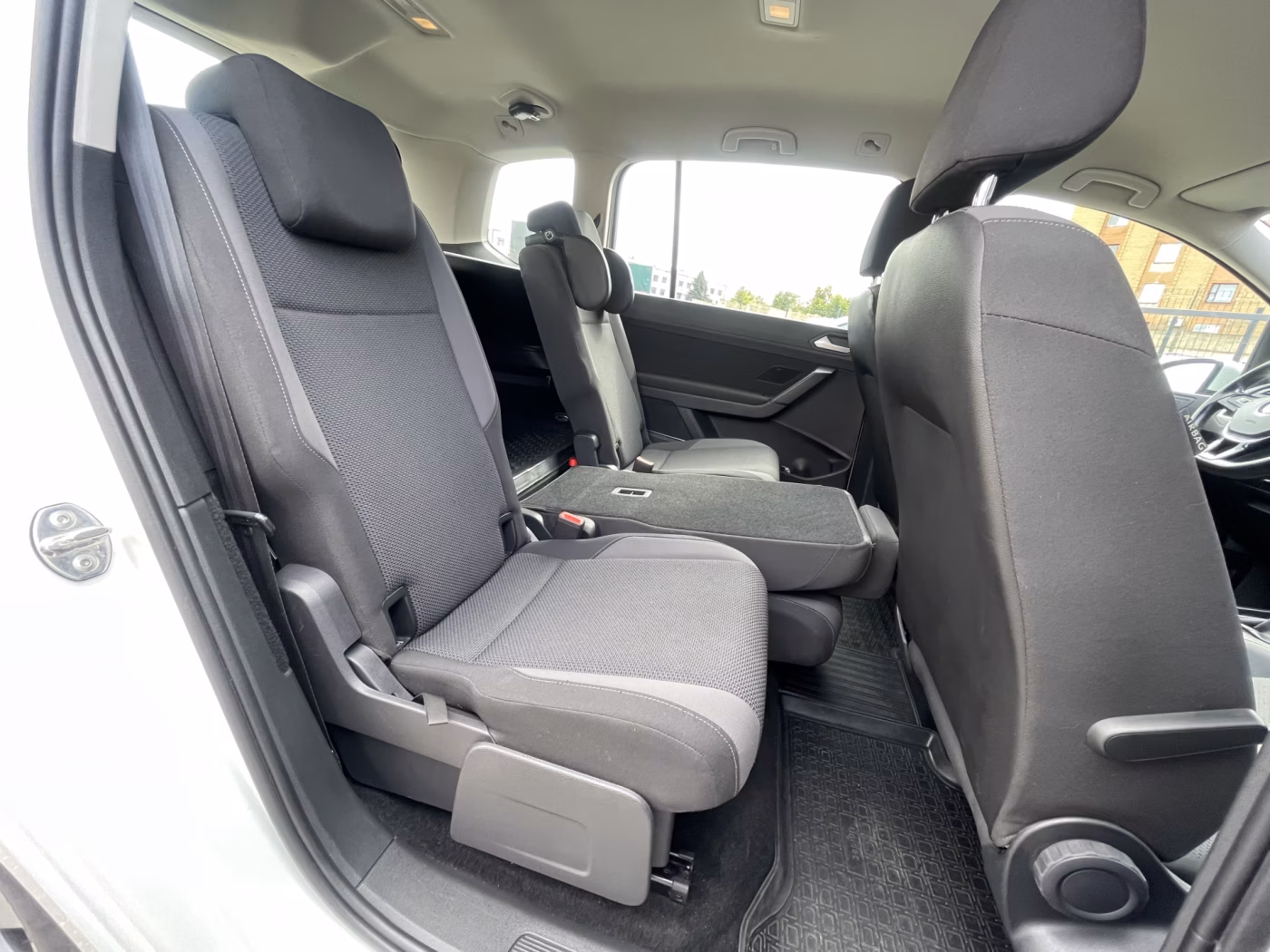 Volkswagen Touran фото 12