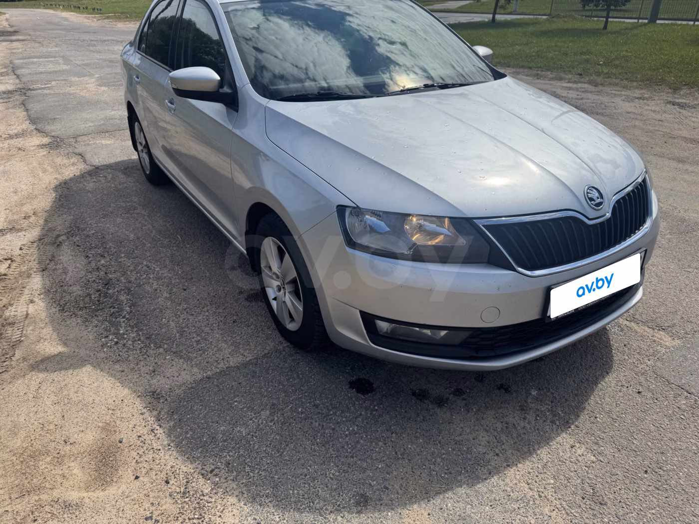 Skoda Rapid фото 11