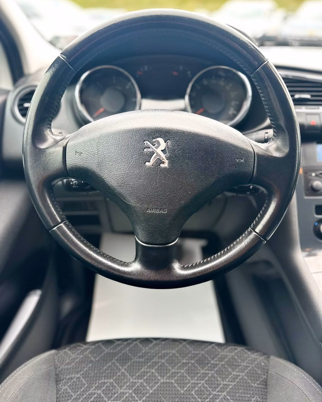 Peugeot 3008 фото 10
