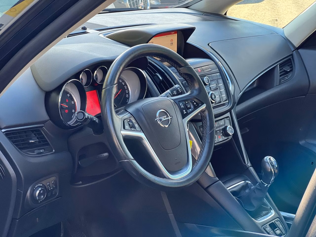 Opel Zafira фото 17