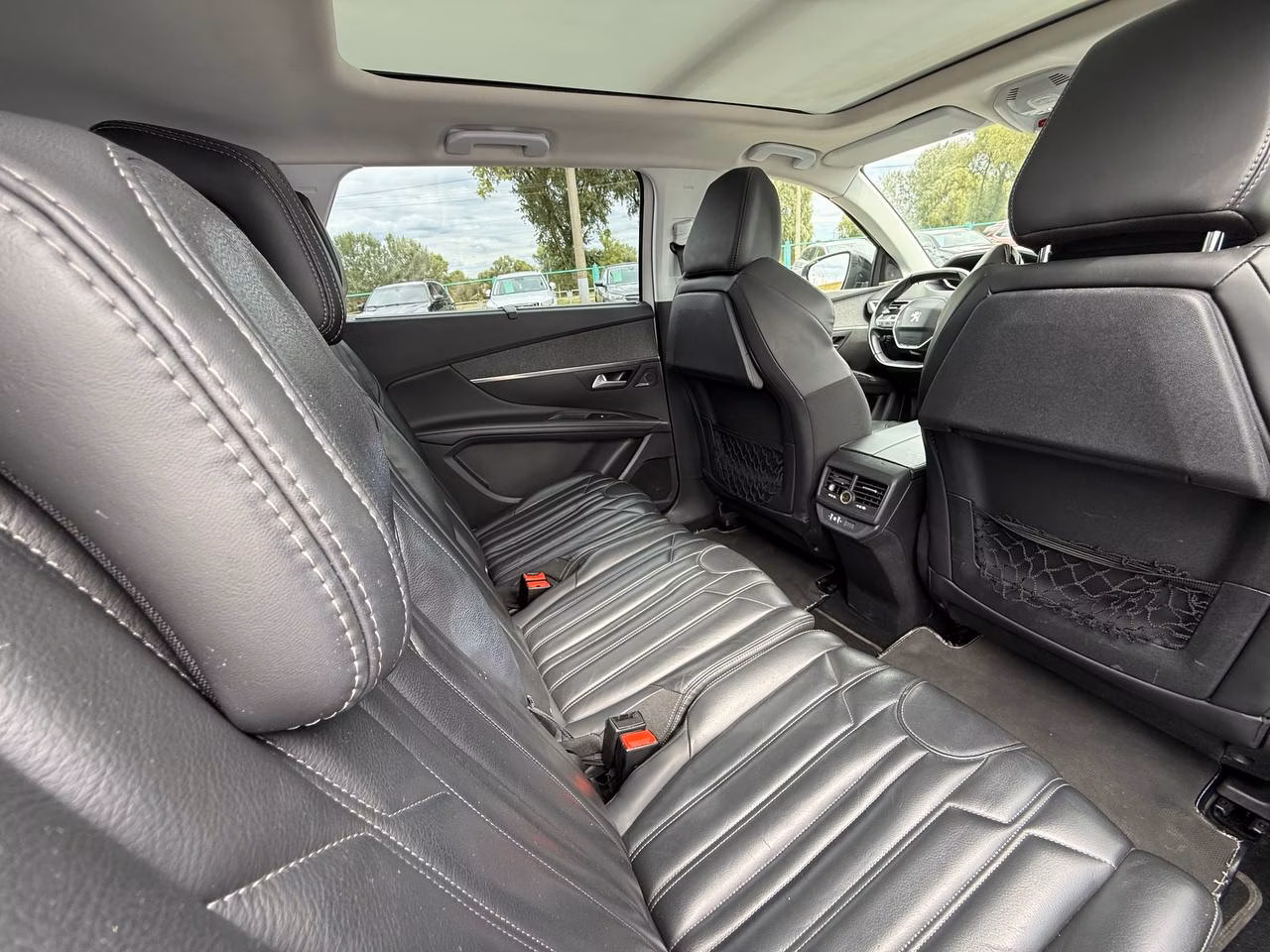 Peugeot 5008 фото 12