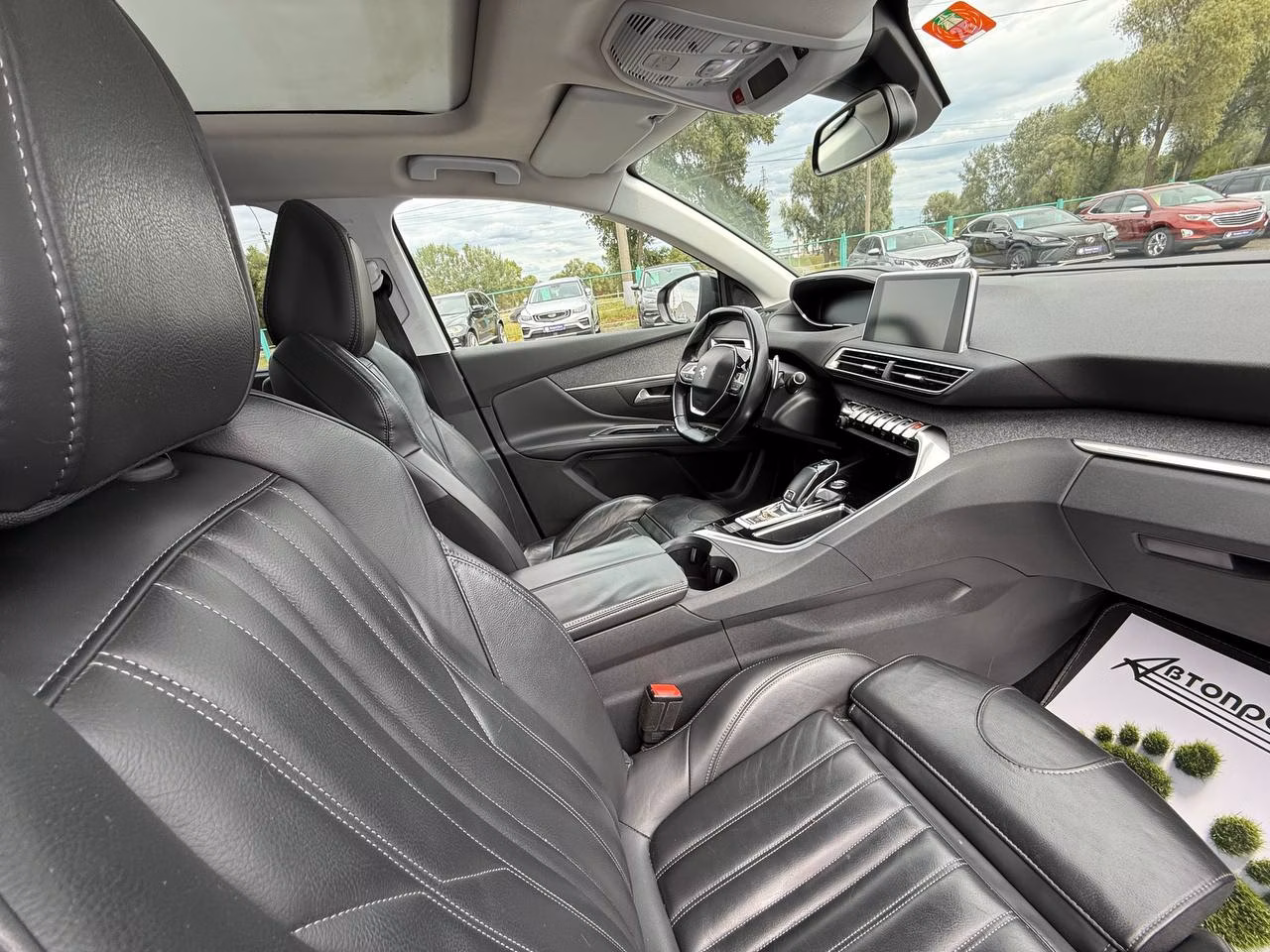 Peugeot 5008 фото 13