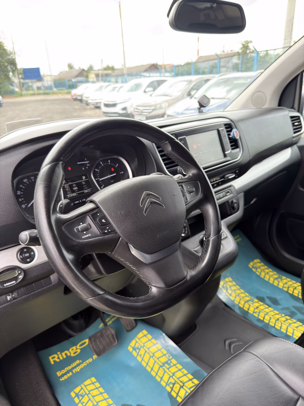 Citroen SpaceTourer фото 15