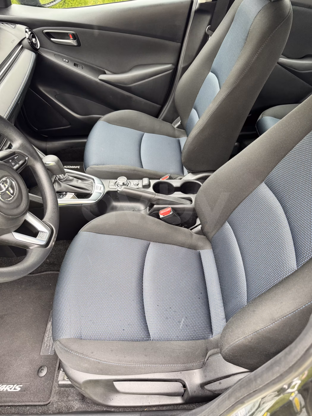 Toyota Yaris фото 7