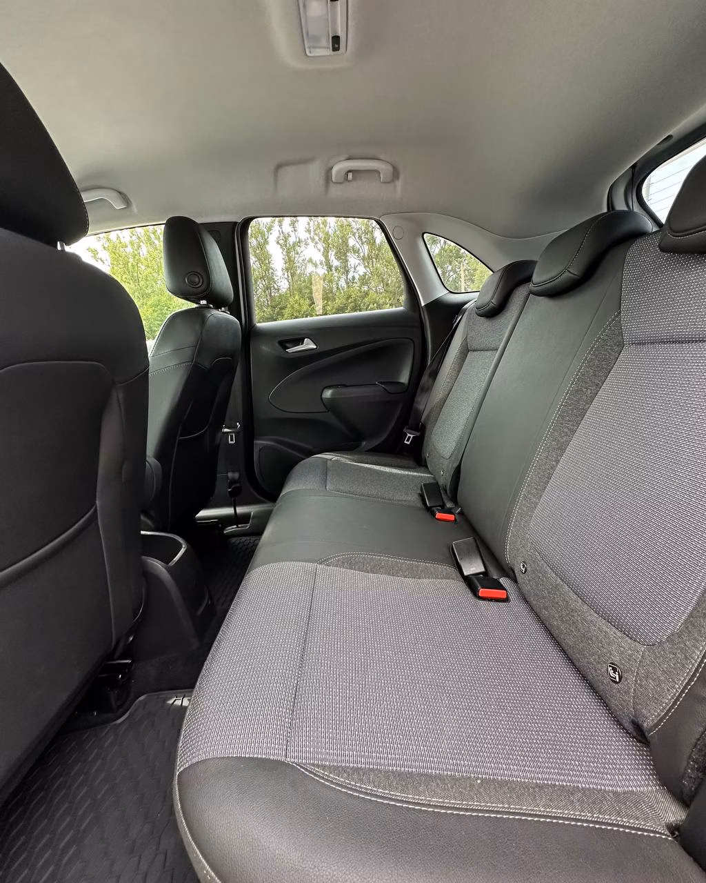 Opel Crossland X фото 10