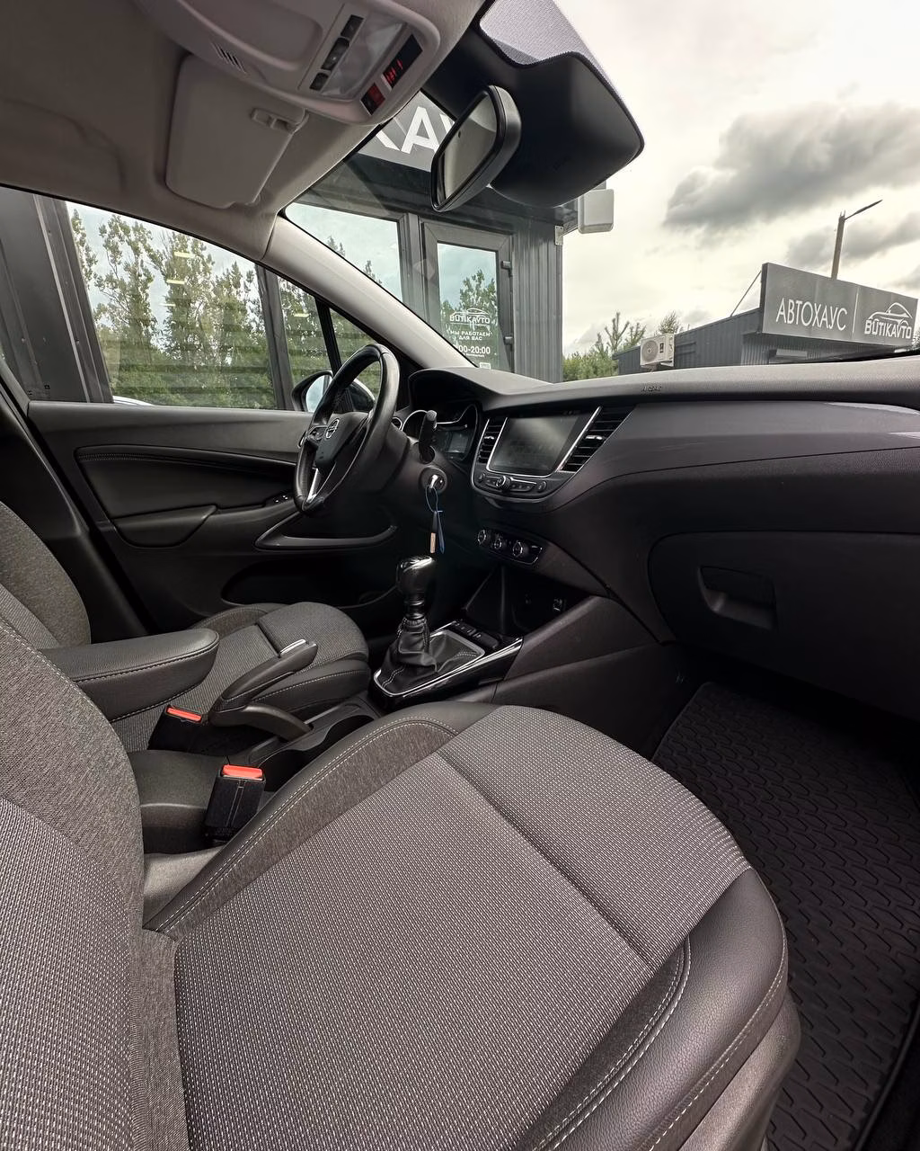 Opel Crossland X фото 11