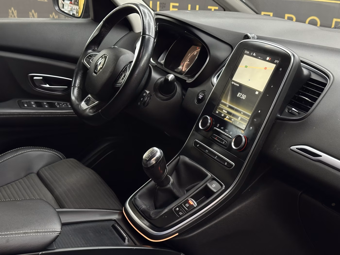 Renault Grand Scenic фото 11