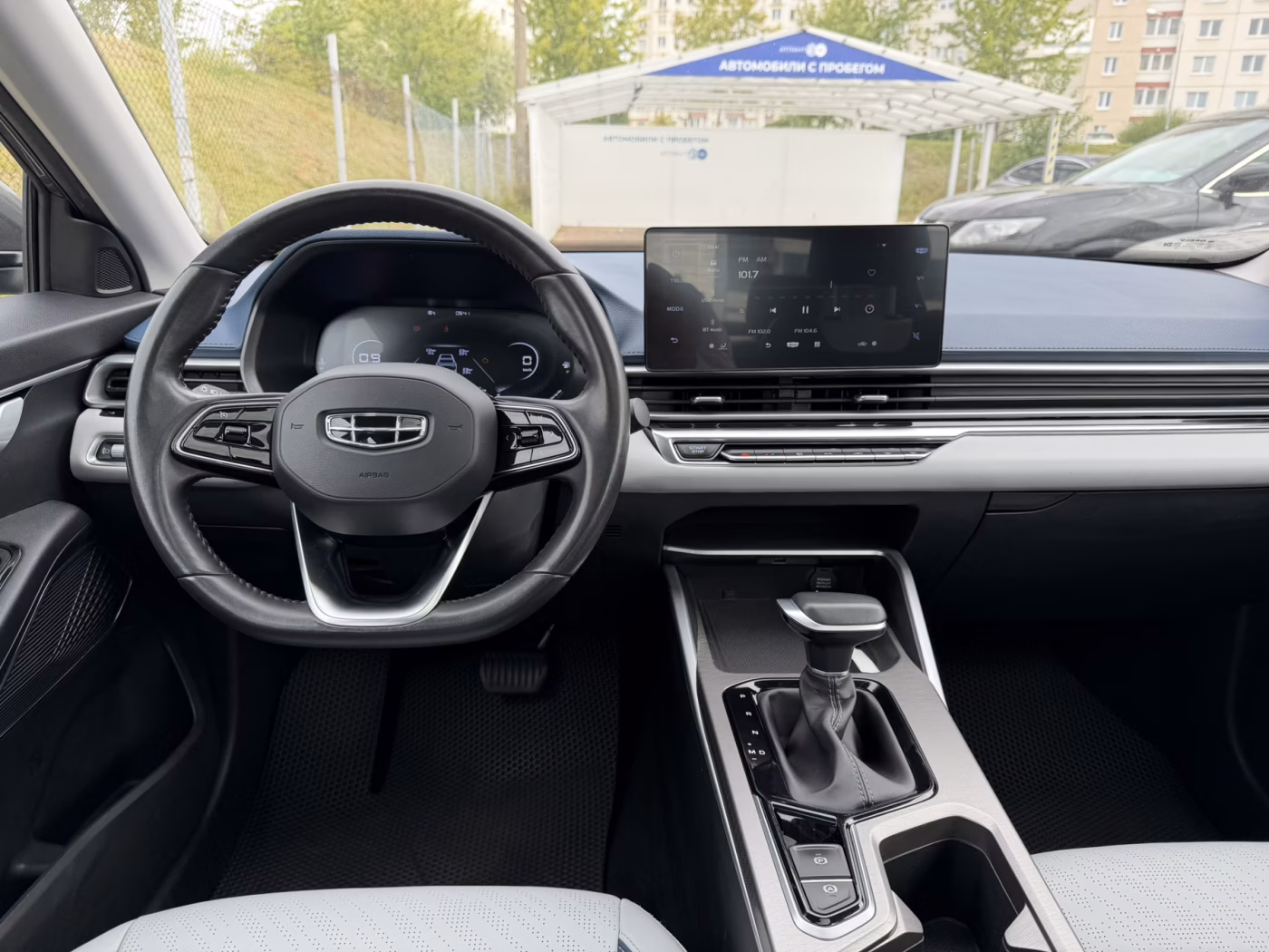 Geely Emgrand фото 12