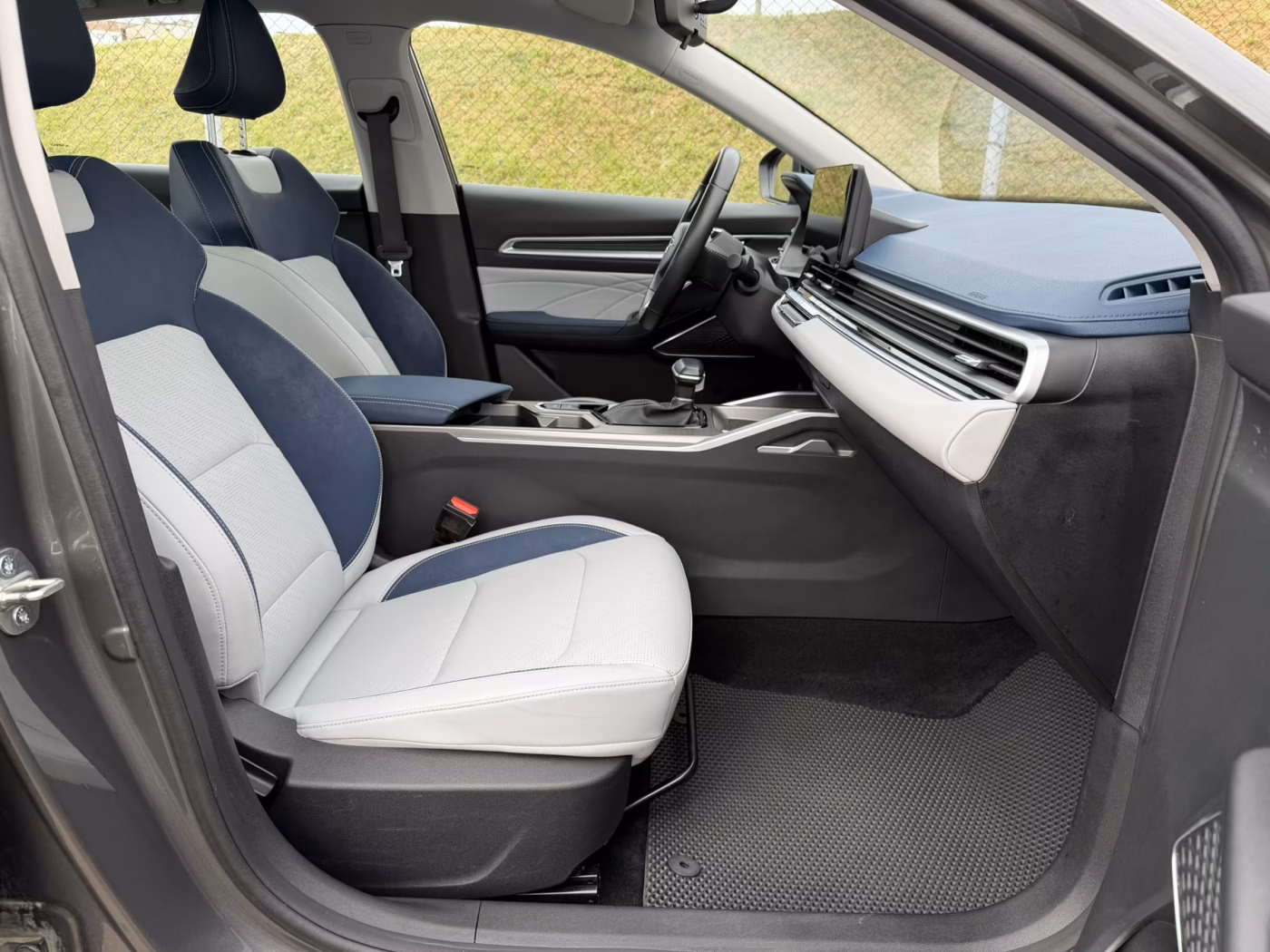 Geely Emgrand фото 7