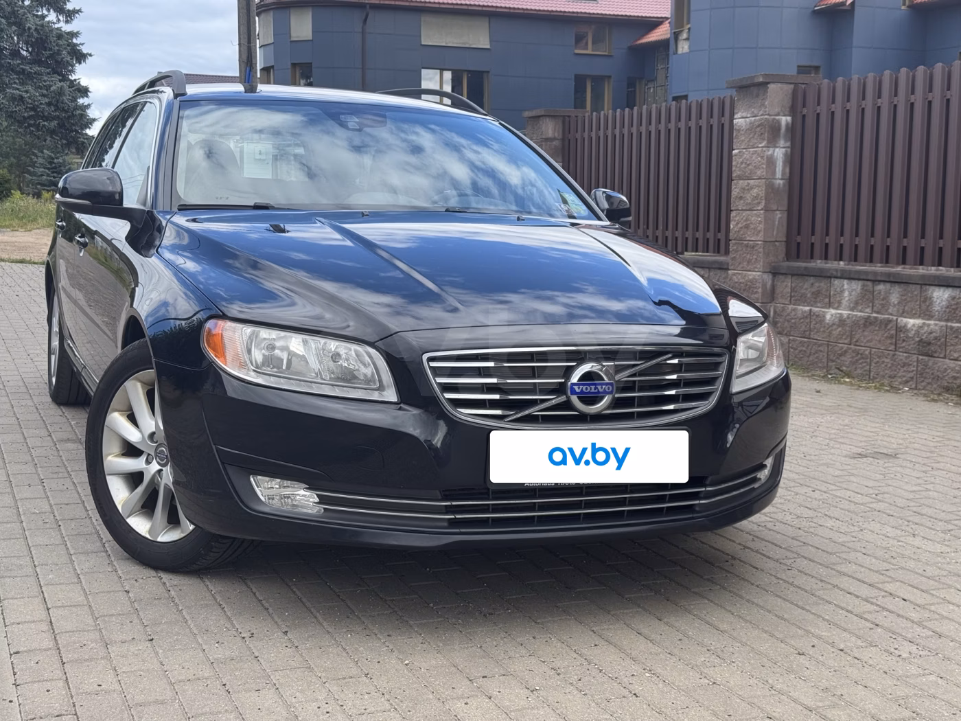 Volvo V70 фото 3
