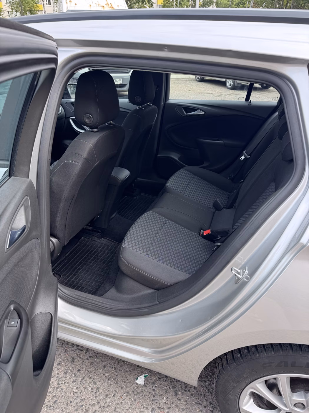 Opel Astra фото 18