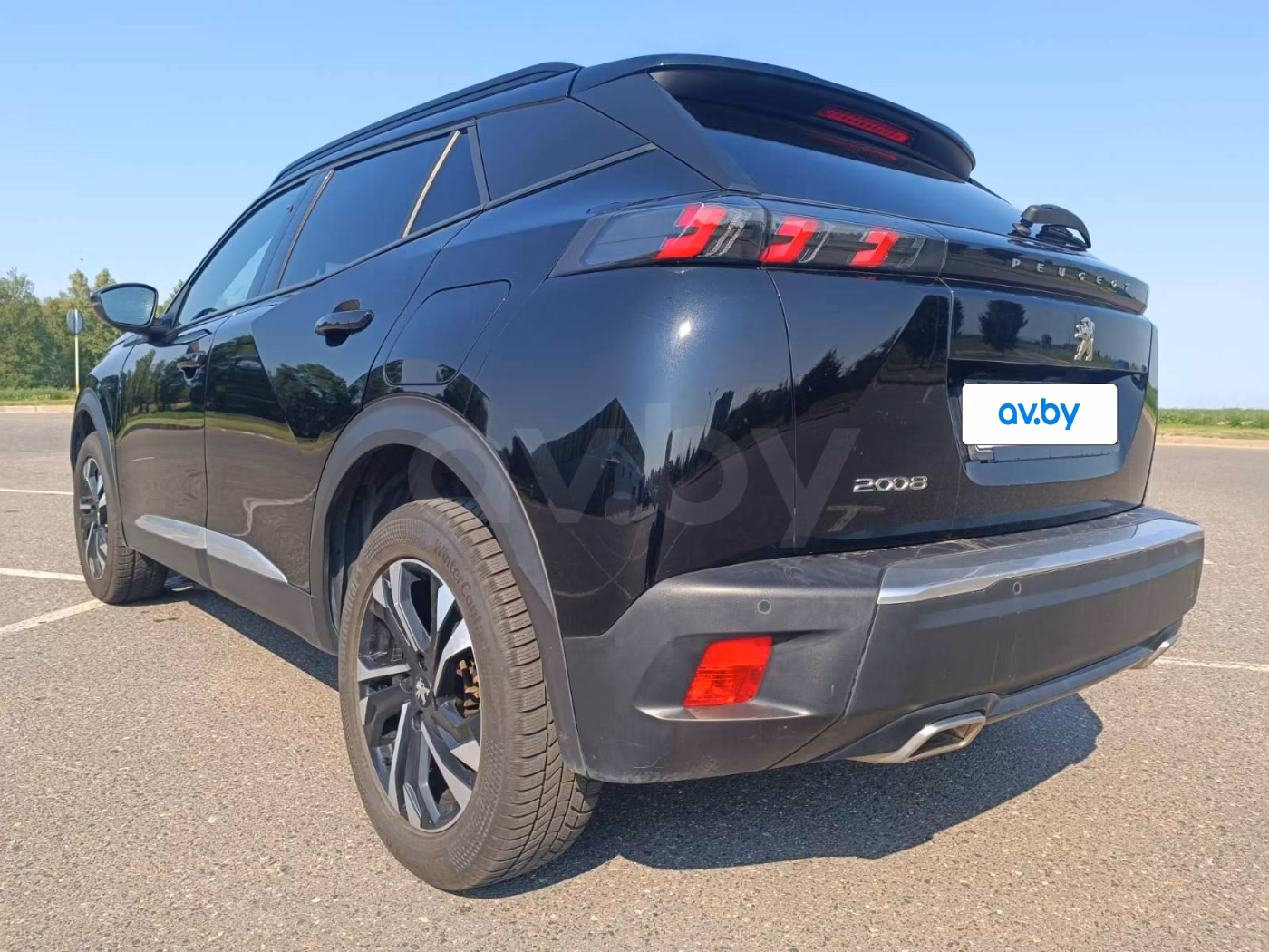 Peugeot 2008 фото 7