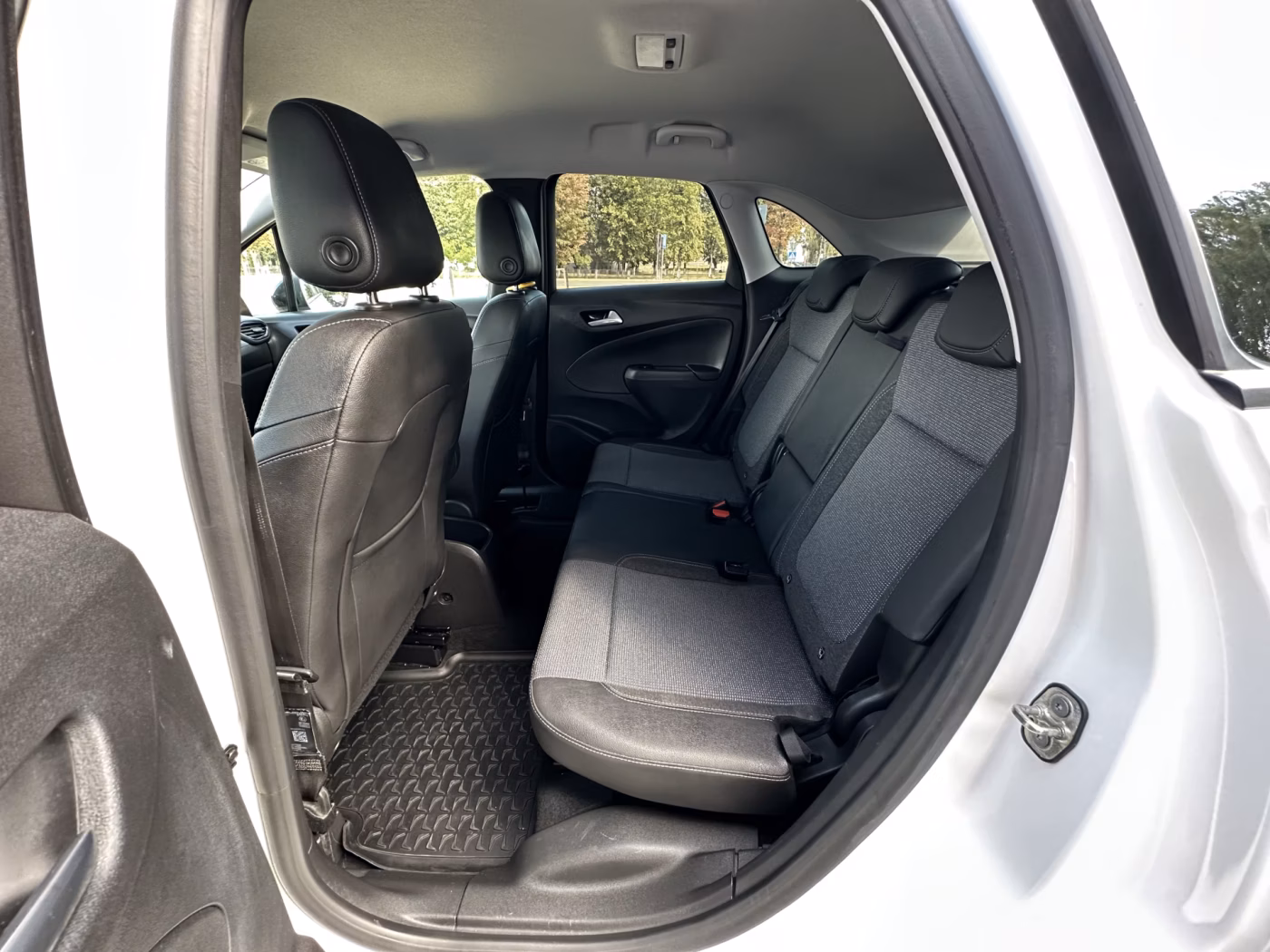 Opel Crossland X фото 9