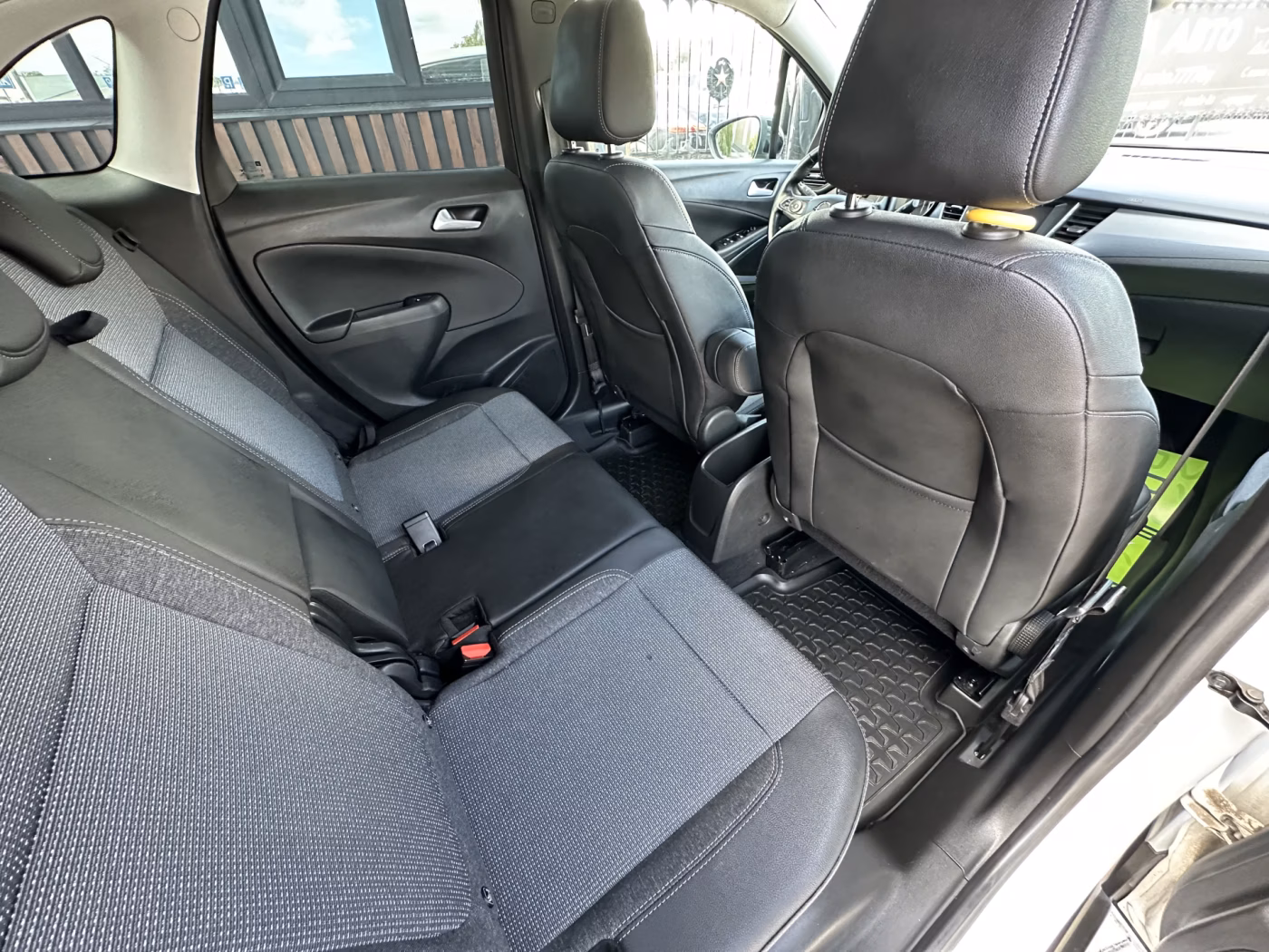Opel Crossland X фото 14