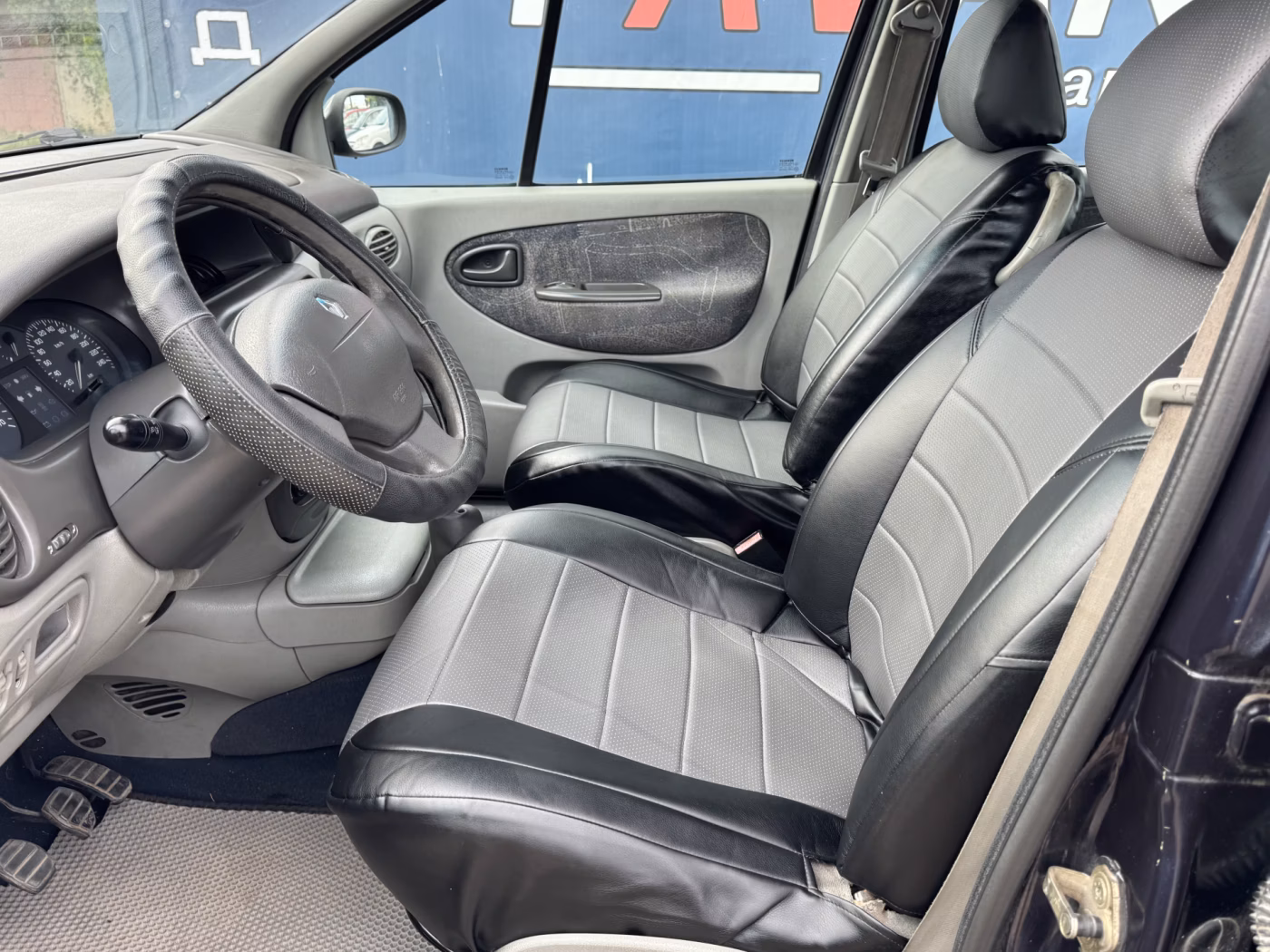 Renault Scenic фото 10